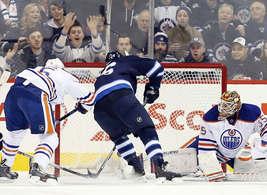 太突然了（北美联赛）乌拉圭对峙塞尔维亚比分最戏剧性时刻-独家专访