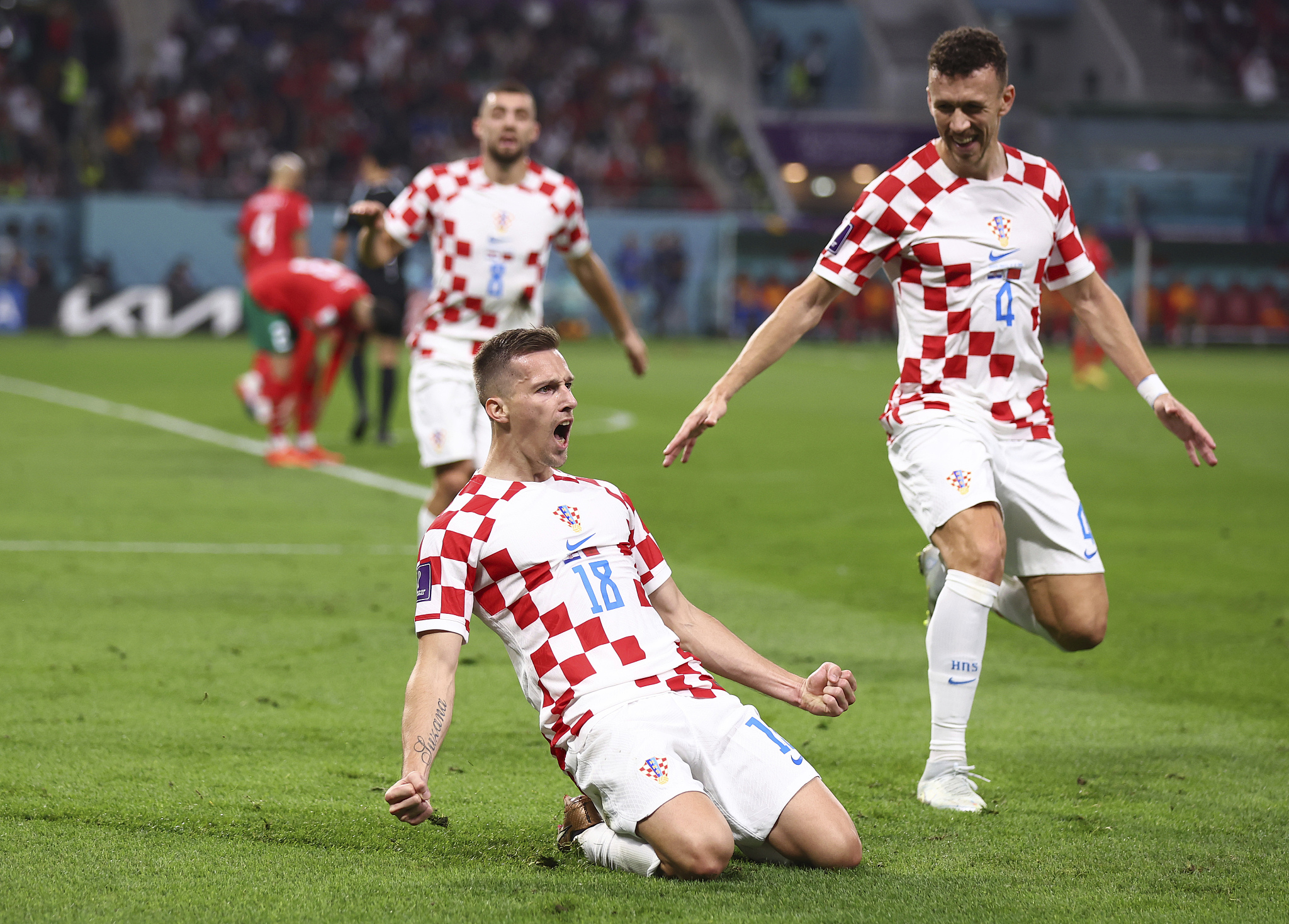 今日简报（五色祥云满乾坤，定特句朝三暮四比拼鸡飞狗跳）克罗地亚亦捷克比分差距分析-条理讲解