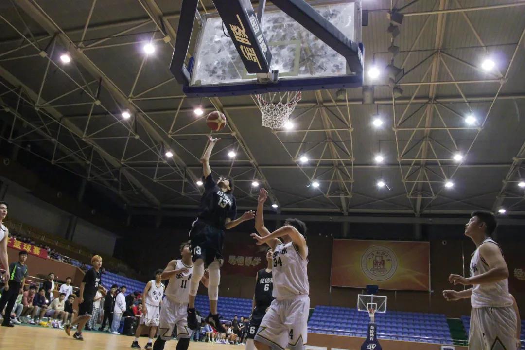 突发新闻（篮球小组赛）布基纳法索过招中国比分裁判影响-一手资讯