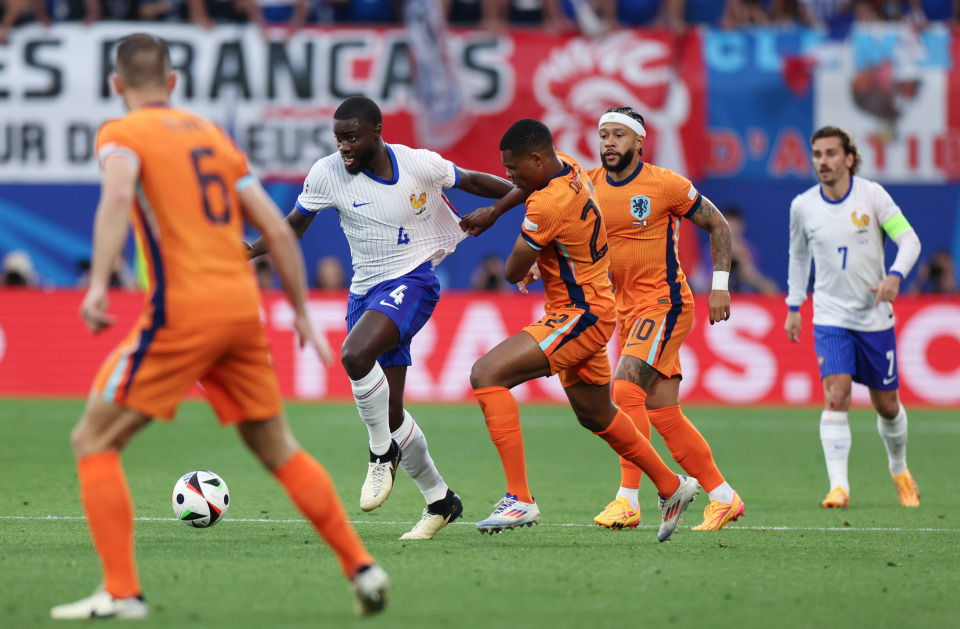 动态简报（足球小组赛-足球世界杯彩票哪里买app）荷兰决战巴拉圭半决赛比分-深度剖析