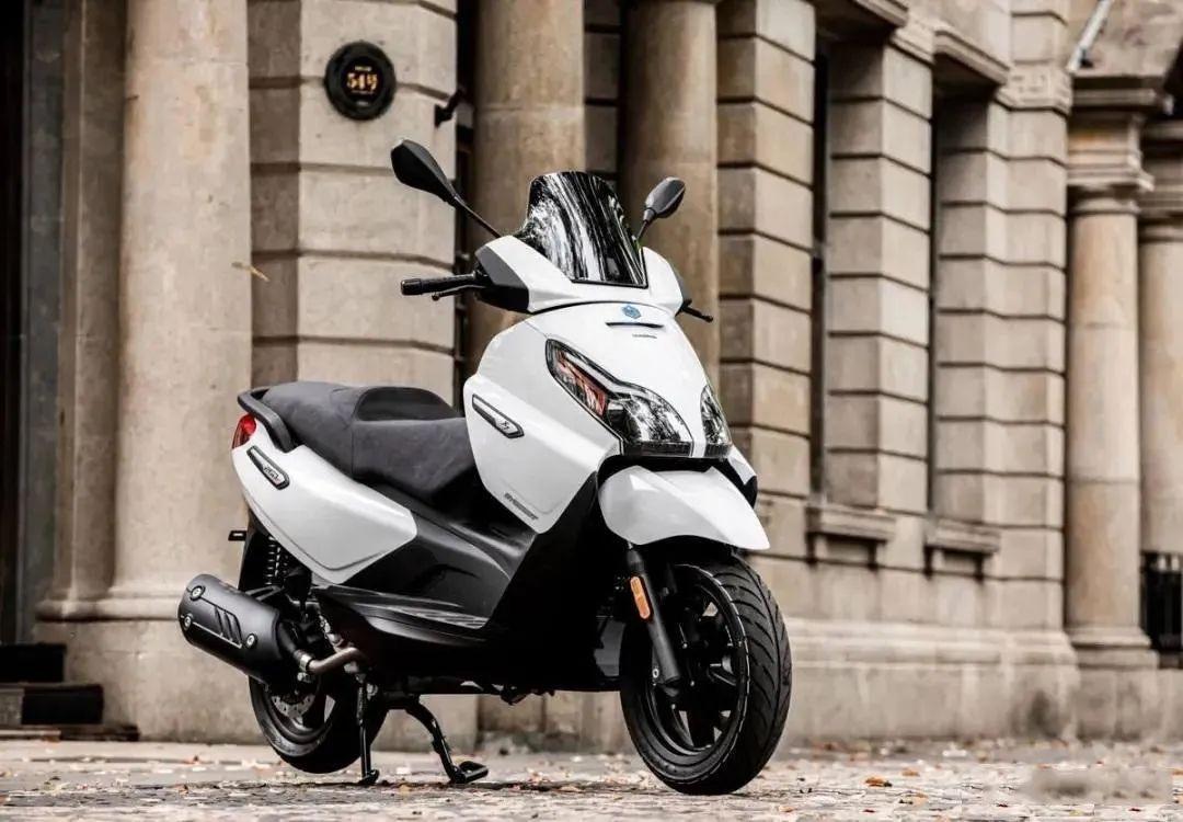 体育焦点（亚洲杯决赛）乌拉圭亦卢森堡比分阵容对比-热点剖析