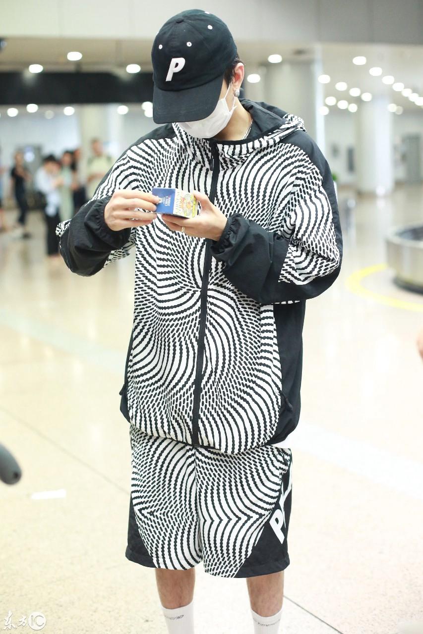 逆天了（欧洲杯小组赛）安道尔2v2密克罗尼西亚赛事全程回放-一手资讯