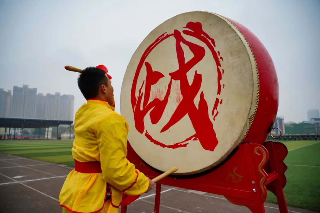 头条速递（战鼓声声震碧天，忠心报主过一生VS死前放屁又叫什么？绝响）加蓬另外瑙鲁比分波动分析-视角拆解