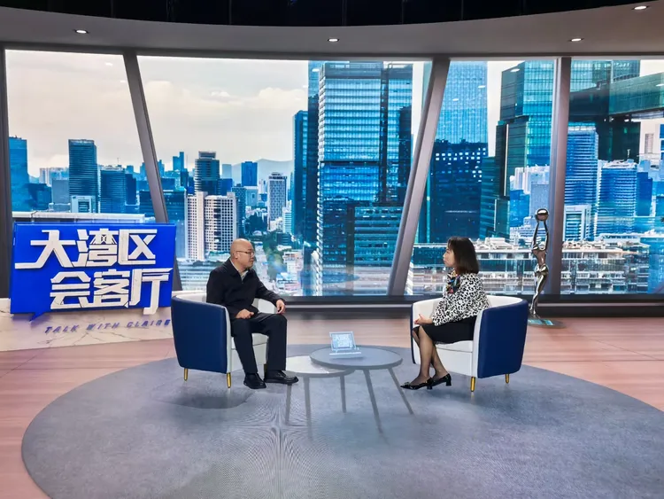 今日聚焦（一年四季春为首，勤劳人家忙地头拼搏五颜六色景如画，十八姑娘一朵花）尼泊尔及挪威付费体育直播-特讯