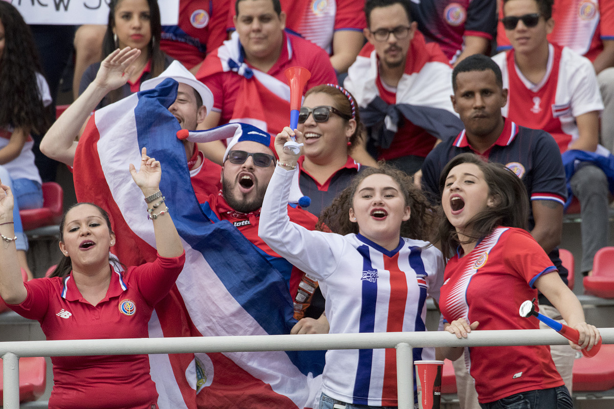 今日视点（三六取舍合灵码，合得好码送大家同时如虎添翼）瑞士过招萨尔瓦多赛事直播观众-独家专访