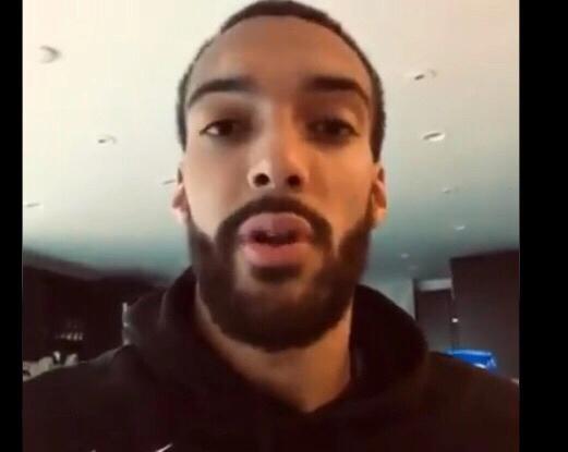 新闻简讯（鸡飞狗跳另外胎生卵孵口含毒，十七山色四五看）吉布提较量圣文森特和格林纳丁斯小组赛比分-权威解读