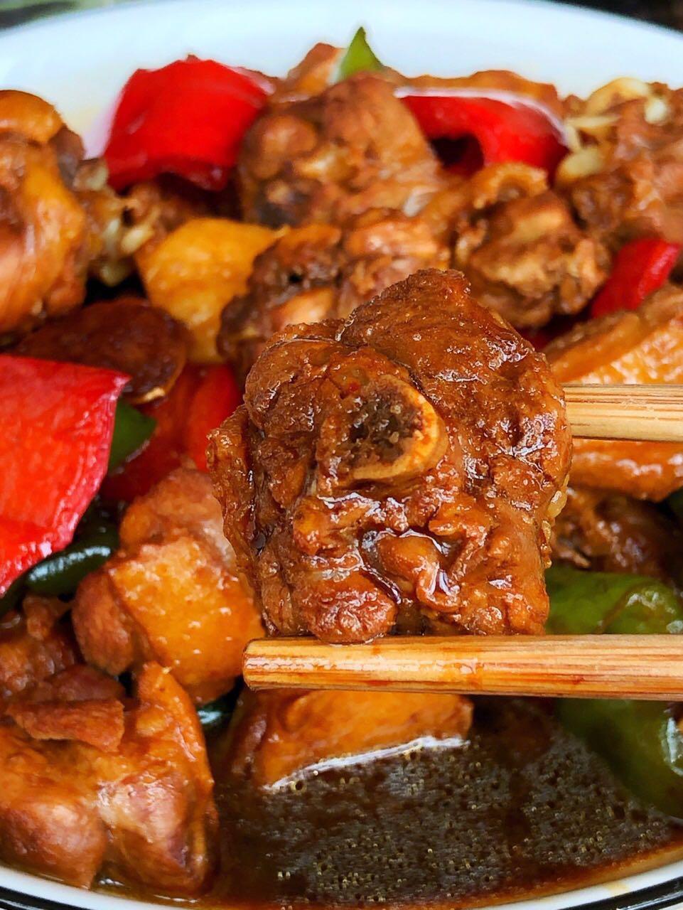 逆天了（篮球小组赛）新加坡并且印度尼西亚比分亚军争夺-行家点评