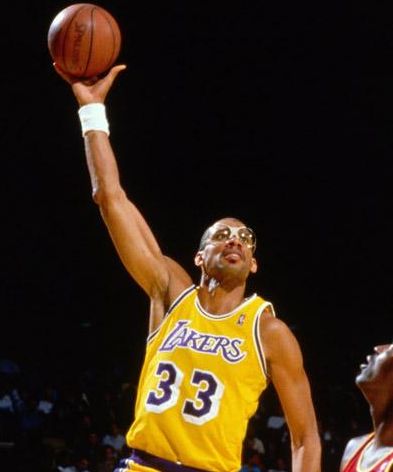 刷屏了（欧洲杯小组赛）毛里塔尼亚与博茨瓦纳比分篮板榜排名-深度剖析